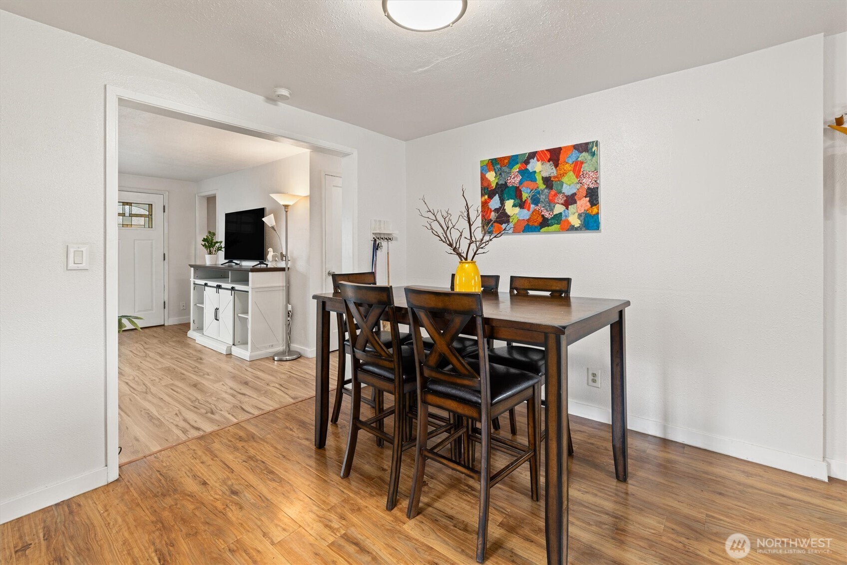 12067 Renton Avenue South Seattle, WA 98178 - Photo 6 of 34