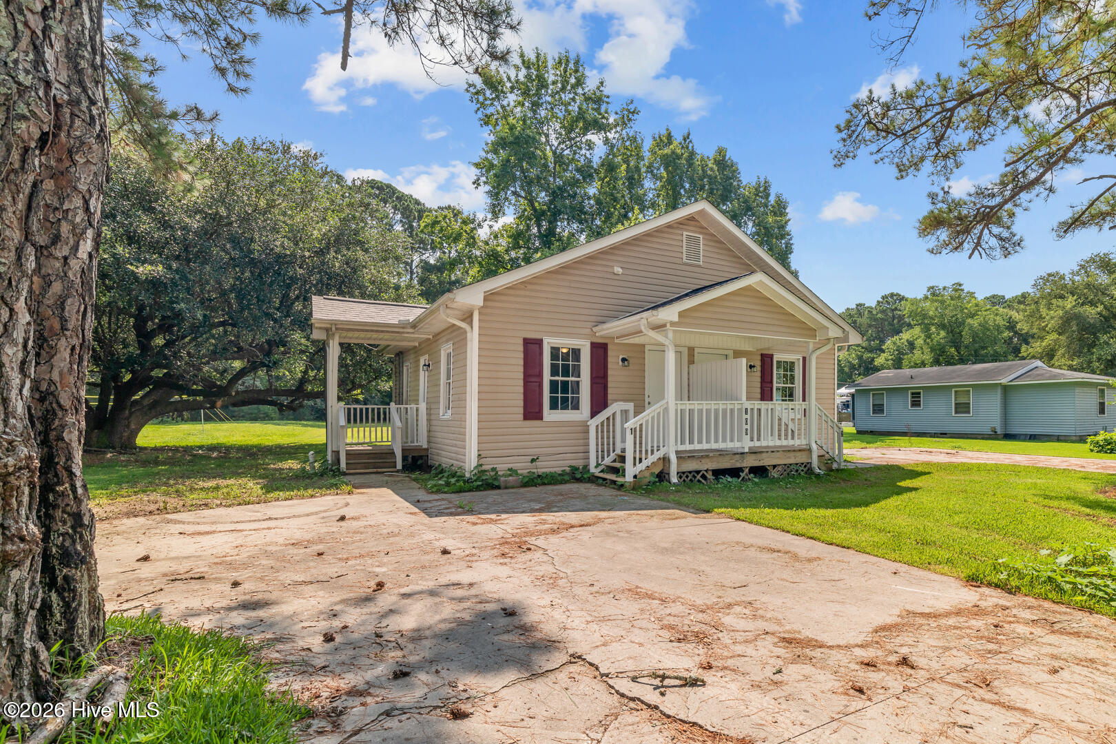 109 Rodeo Lane Jacksonville, NC 28540 - Photo 1 of 17