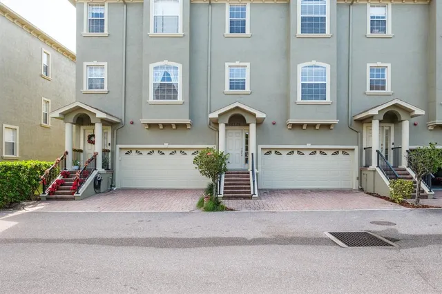 $3,200 | 10220 Bayou Grande, Seminole, FL 33772