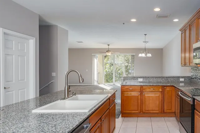 $3,200 | 10220 Bayou Grande, Seminole, FL 33772