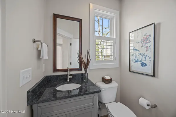 $1,249,000 | 386 Little Acre Lane, Bath, NC 27808