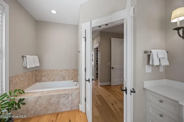 $1,249,000 | 386 Little Acre Lane, Bath, NC 27808