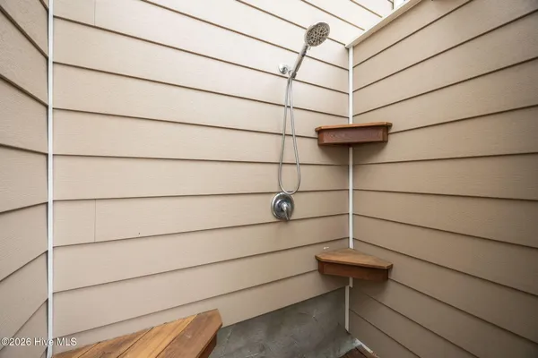 $1,249,000 | 386 Little Acre Lane, Bath, NC 27808