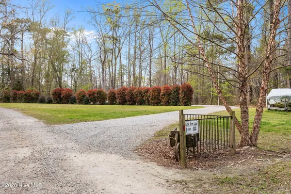 $1,249,000 | 386 Little Acre Lane, Bath, NC 27808