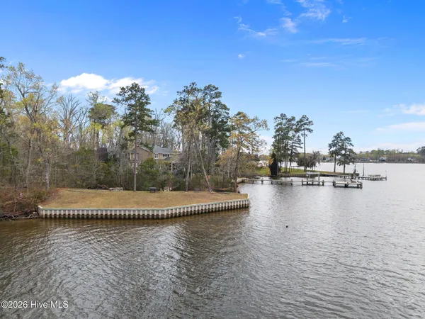 $1,249,000 | 386 Little Acre Lane, Bath, NC 27808