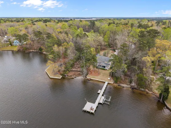 $1,249,000 | 386 Little Acre Lane, Bath, NC 27808