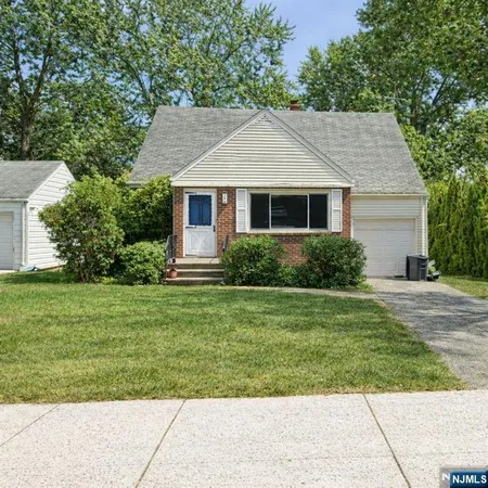 $519,999 | 841 Prince Street, Teaneck, NJ 07666