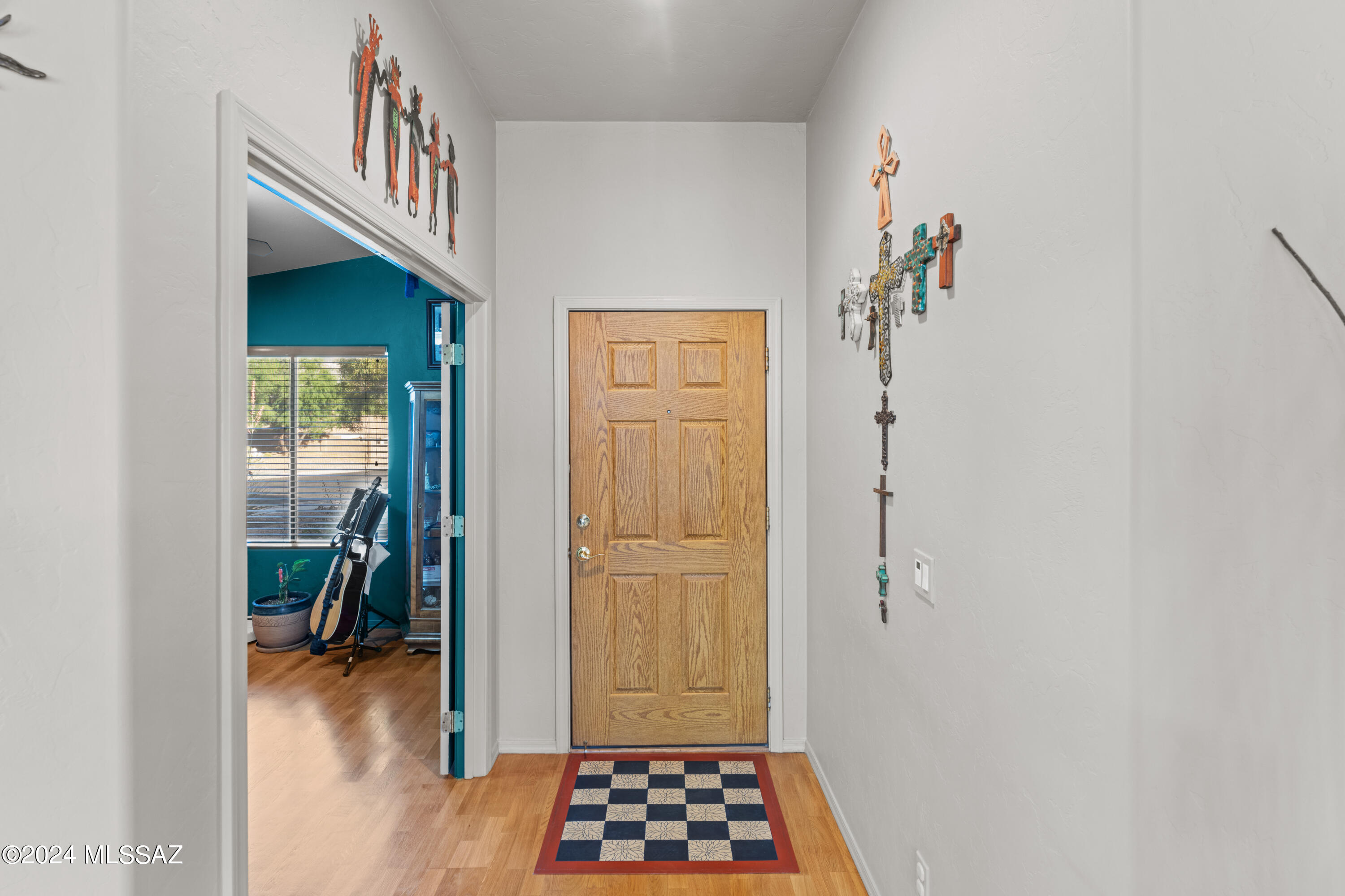 284 West Plateau Road Tucson, AZ 85737 - Photo 36 of 50 Entryway leading to Office