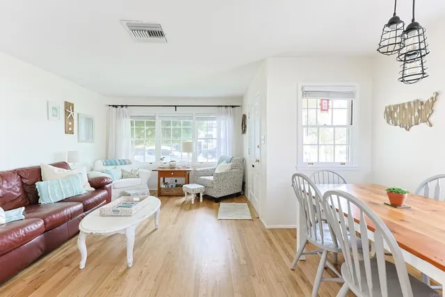 $5,800 | 417 5th Street, Coronado, CA 92118