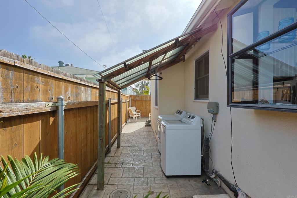 417 5th Street Coronado, CA 92118 - Photo 28 of 46 a view of balcony with patio