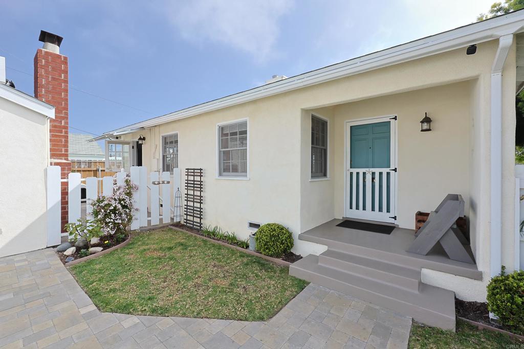 417 5th Street Coronado, CA 92118 - Photo 36 of 46 a view of a porch with plants and entryway