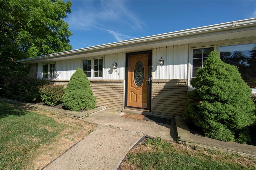 494 Springdale Road Eighty Four, PA 15330 - Photo 2 of 25