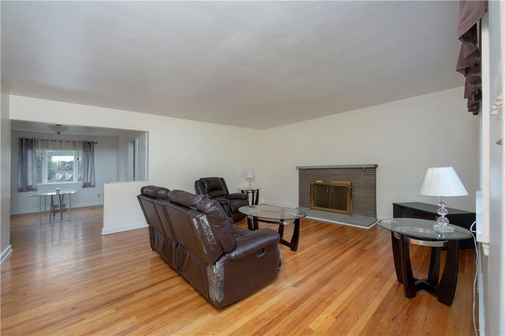 494 Springdale Road Eighty Four, PA 15330 - Photo 3 of 25