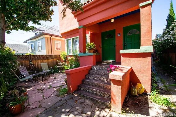 $3,395 | 652 65th Street, Oakland, CA 94609