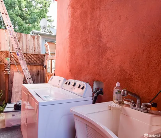 $3,395 | 652 65th Street, Oakland, CA 94609