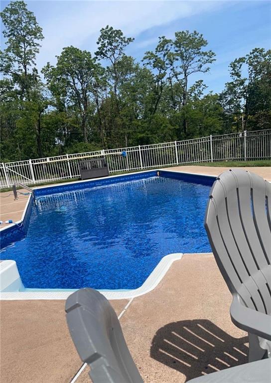 2251 Ramsey Road Monroeville, PA 15146 - Photo 25 of 30 Come on In The Water is Great!