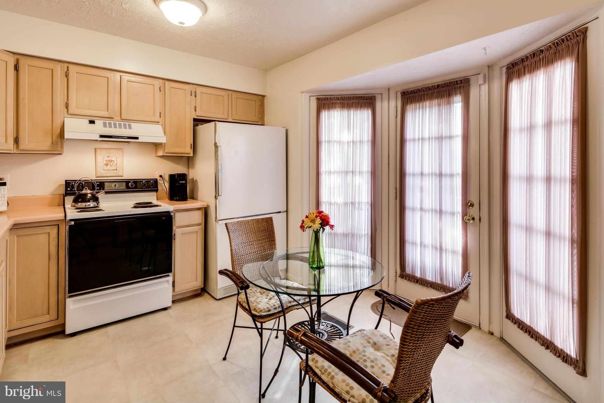 2108 Riding Crop Way Baltimore, MD 21244 - Photo 11 of 30 Kitchen