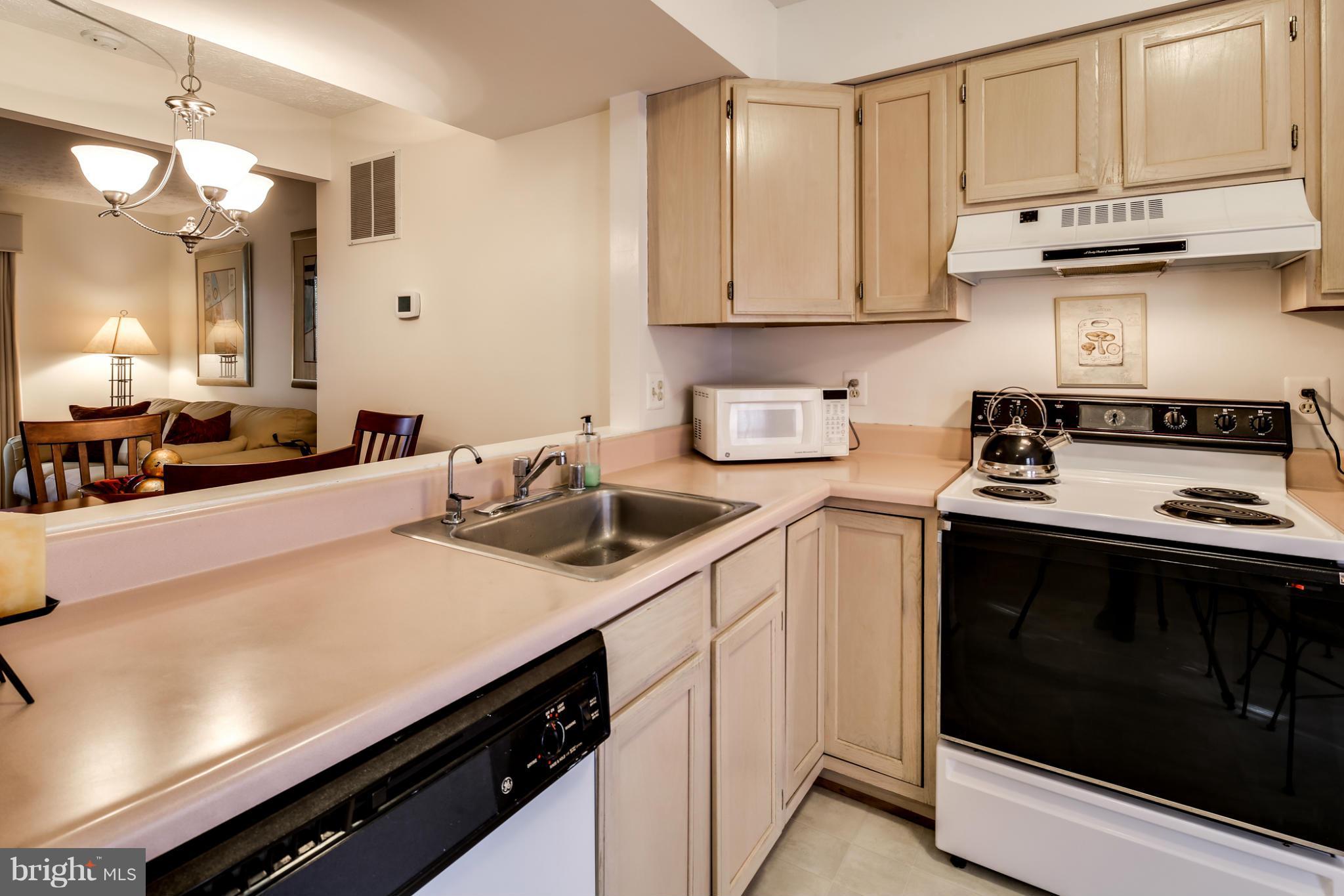 2108 Riding Crop Way Baltimore, MD 21244 - Photo 21 of 30 Kitchen