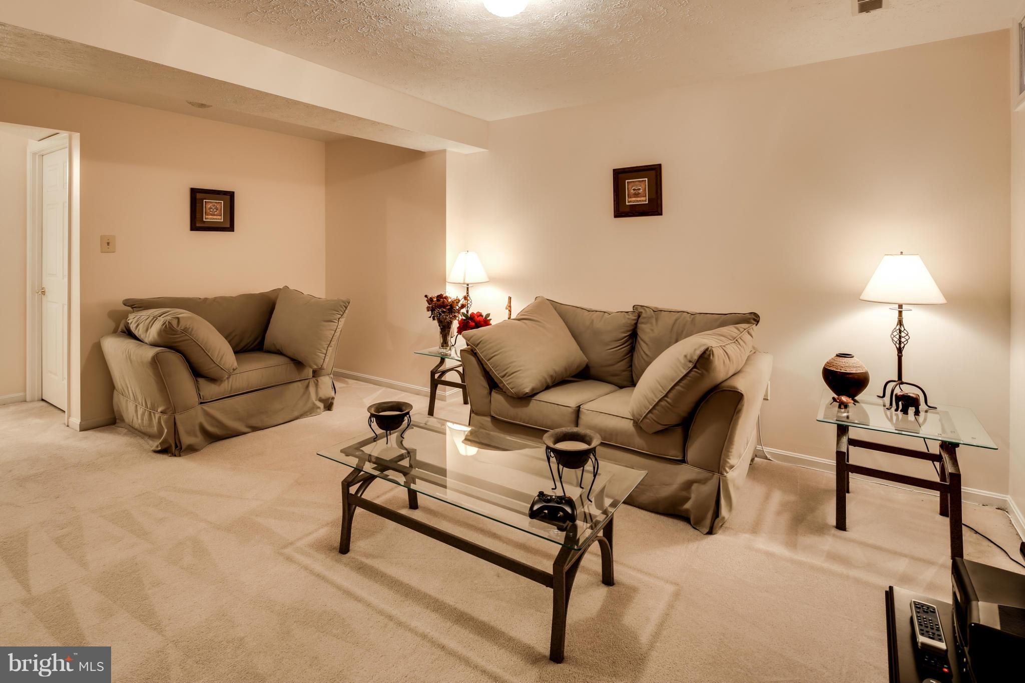 2108 Riding Crop Way Baltimore, MD 21244 - Photo 24 of 30 Family Room