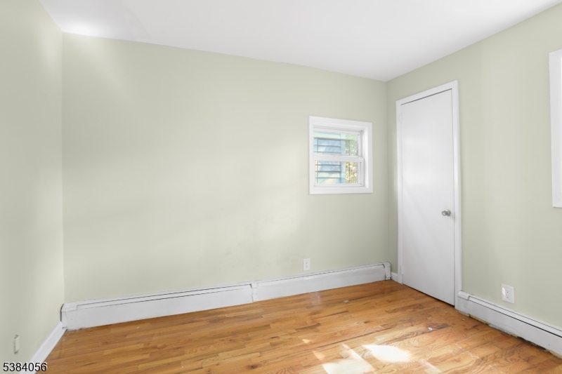 406 South 15th Street Newark, NJ 07103 - Photo 24 of 32 a view of an empty room