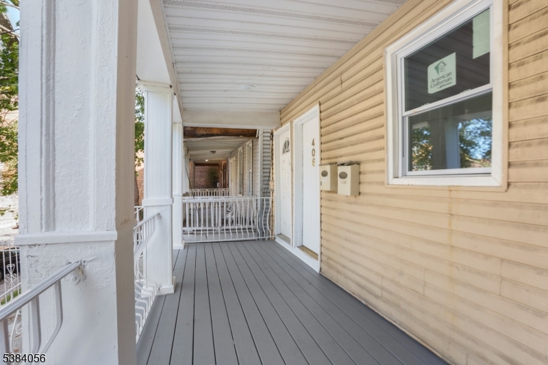 406 South 15th Street Newark, NJ 07103 - Photo 6 of 32 a view of wooden deck