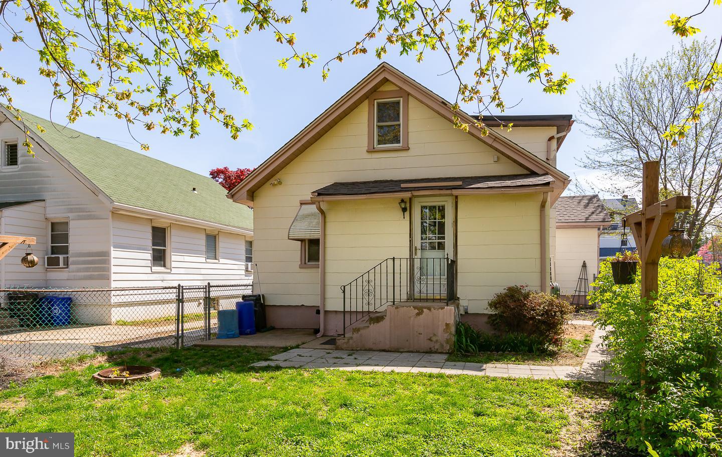 20 West Forestview Road Brookhaven, PA 19015 - Photo 28 of 34 a front view of a house with a yard and porch