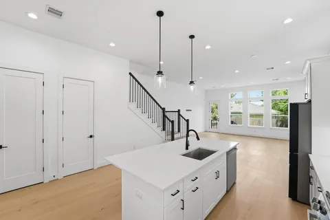 $625,000 | 5004 Darling Street, Houston, TX 77007