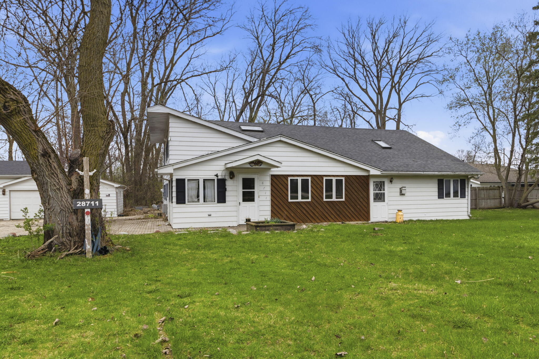 28711 Silver Lake Road Salem Lakes, WI 53168 - Photo 1 of 38 Front of home
