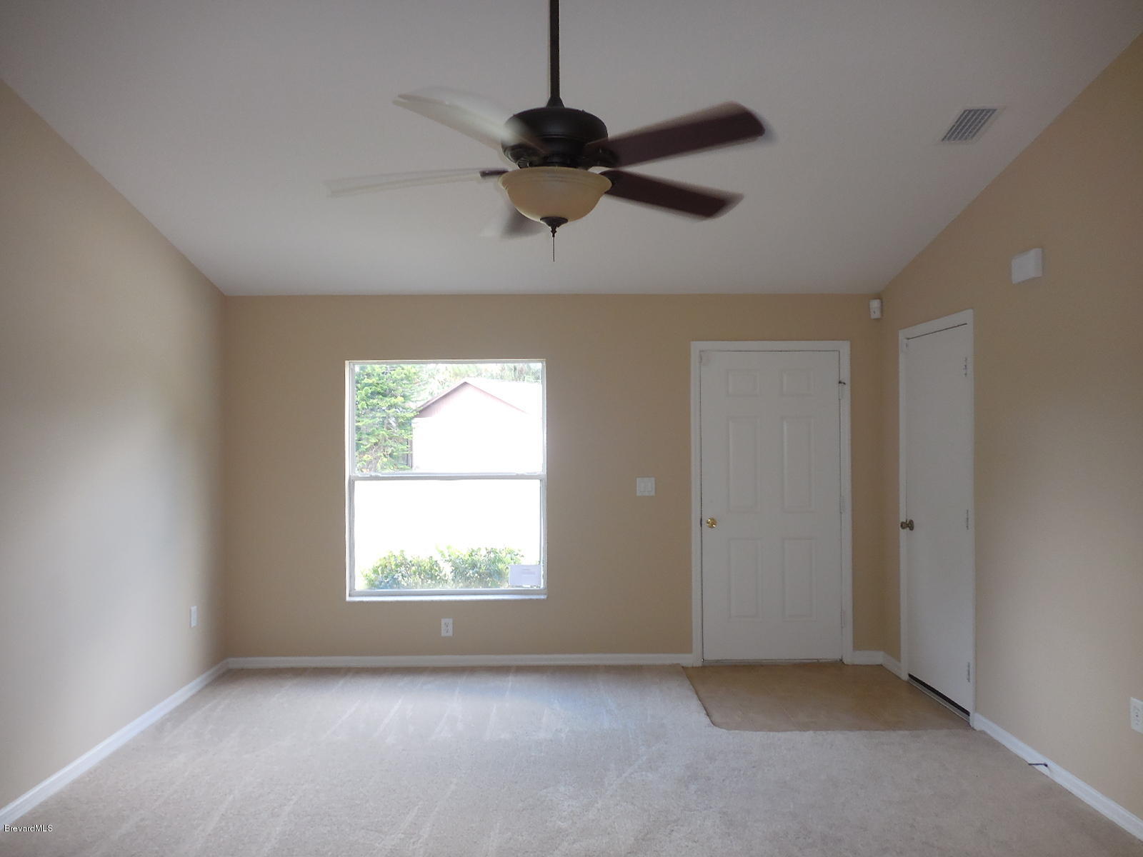 455 Wayland Road Southwest Palm Bay, FL 32908 - Photo 4 of 16 family room