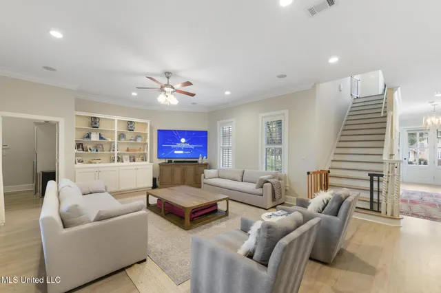 $4,950 | 4 Mulberry Place, Ocean Springs, MS 39564