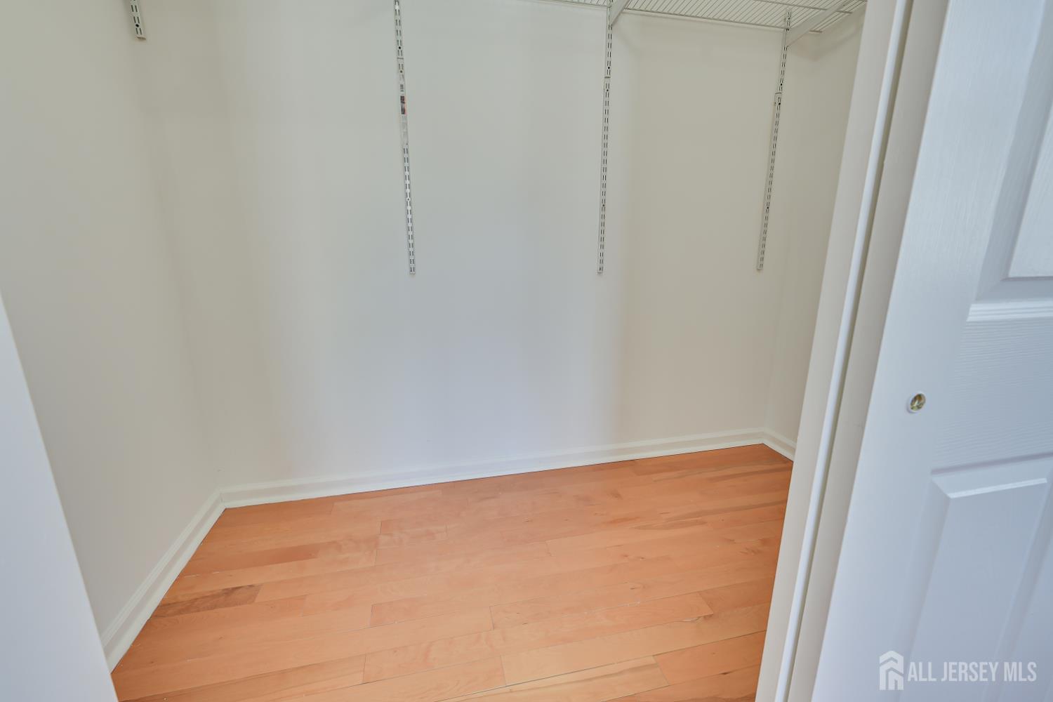17 Idlewild Road Edison, NJ 08817 - Photo 24 of 36 a view of small space
