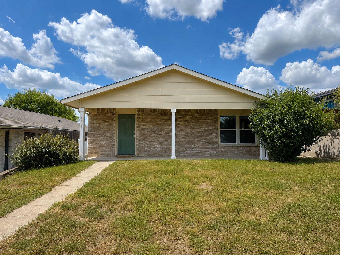 5624 Signal Point Austin, TX 78724 - Photo 1 of 16 Street View