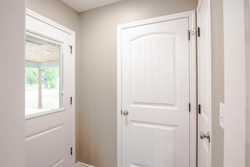 400 Allen Avenue Bonham, TX 75418 - Photo 5 of 14 a view of front door