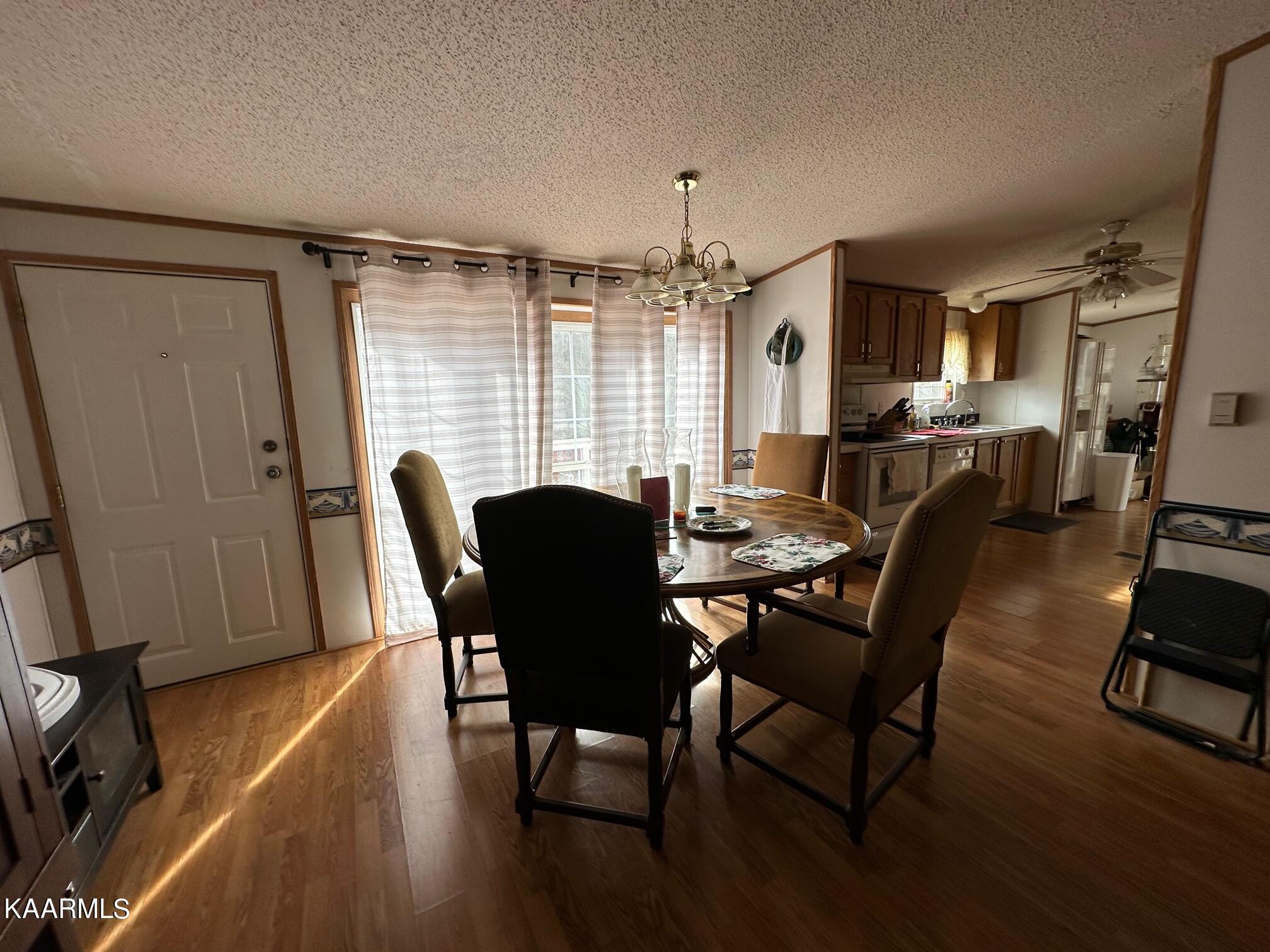 331 River Road Miracle, KY 40845 - Photo 14 of 27 IMG_3921