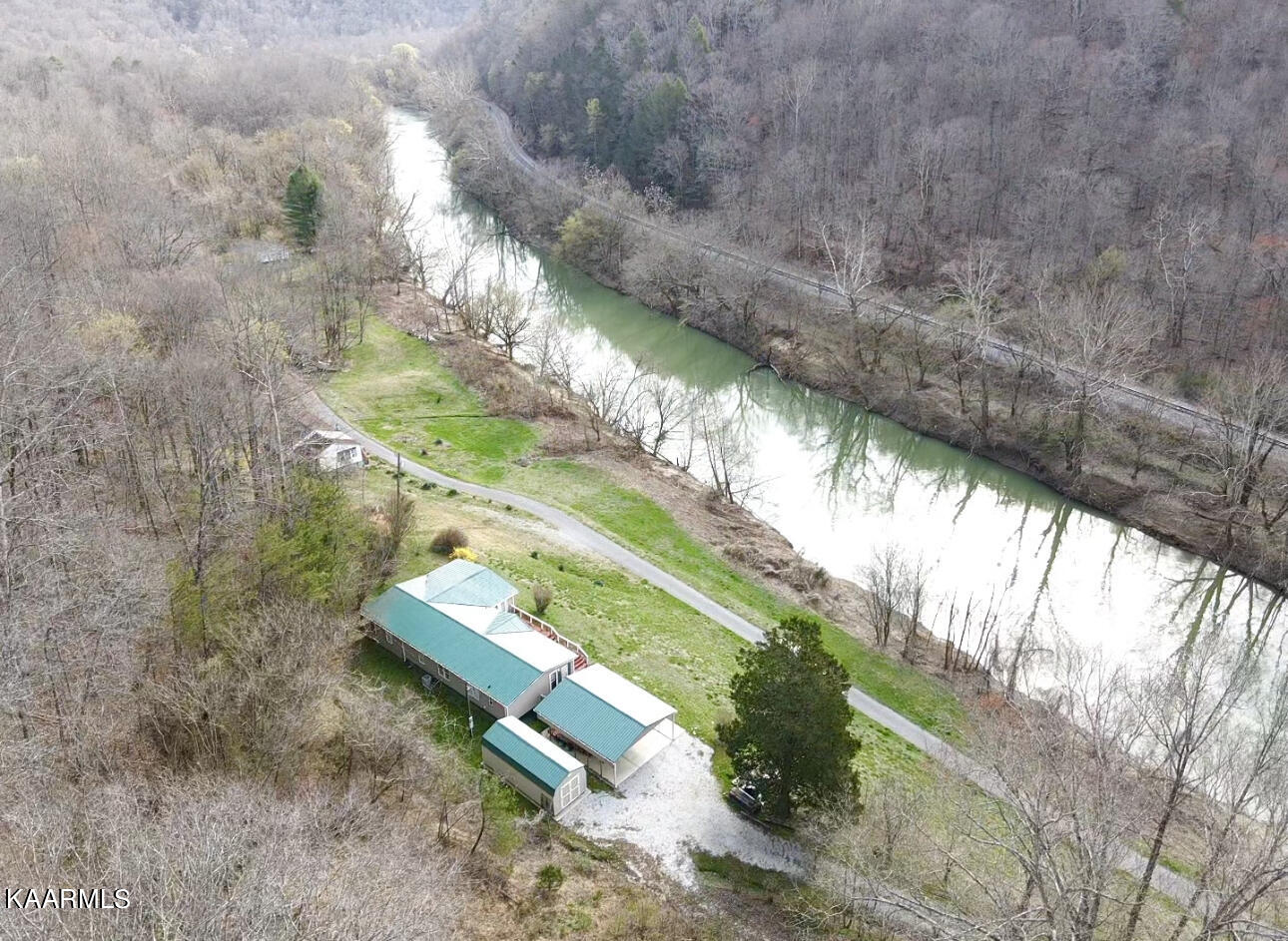 331 River Road Miracle, KY 40845 - Photo 4 of 27 F7465750-9C62-4D8B-B583-804AC477F7C3