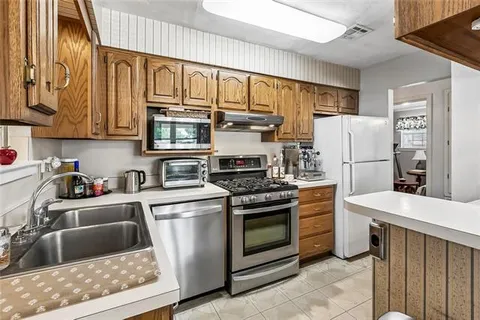 $229,500 | 2036 Roosevelt Boulevard, Kenner, LA 70062