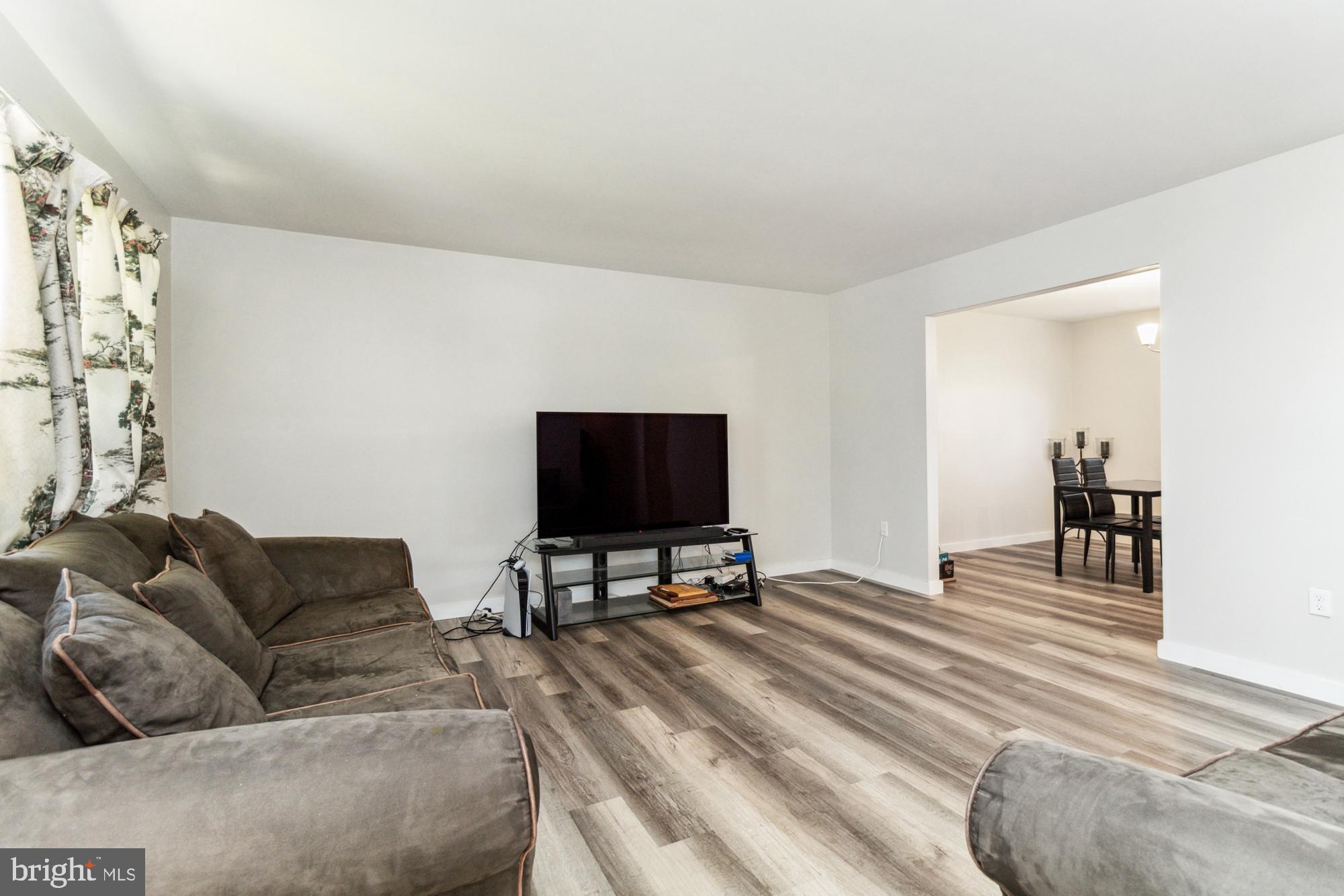 2012 North Rolling Road Windsor Mill, MD 21244 - Photo 8 of 46 Gallery Image 8