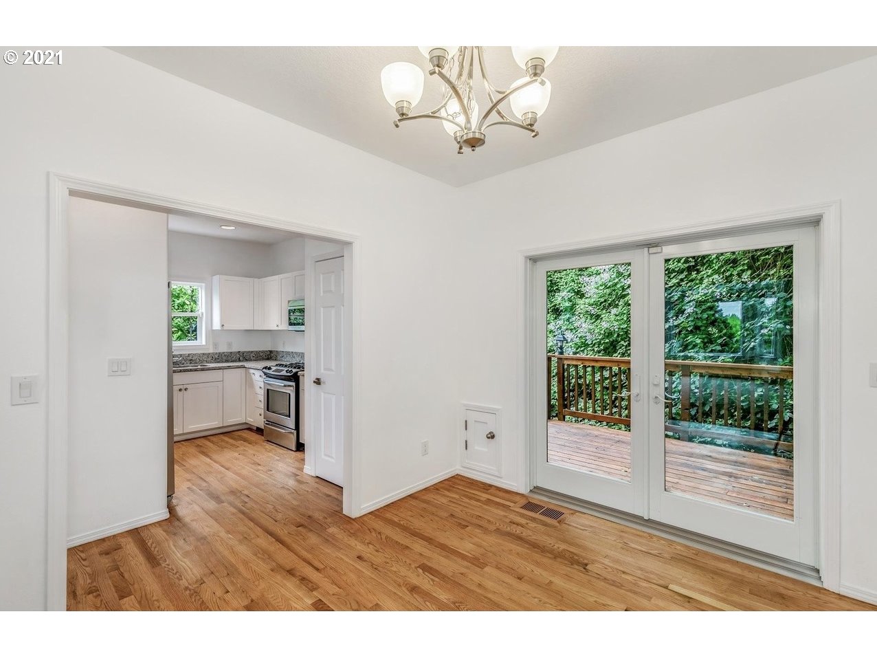 100 South Hamilton Street Portland, OR 97239 - Photo 2 of 23 Gallery Image 2