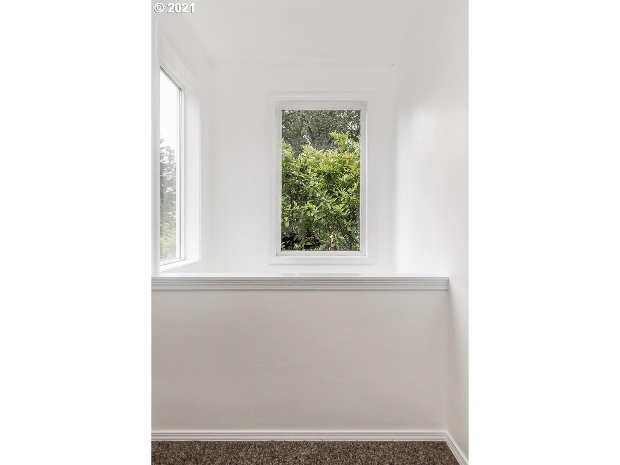 100 South Hamilton Street Portland, OR 97239 - Photo 12 of 23 Gallery Image 12