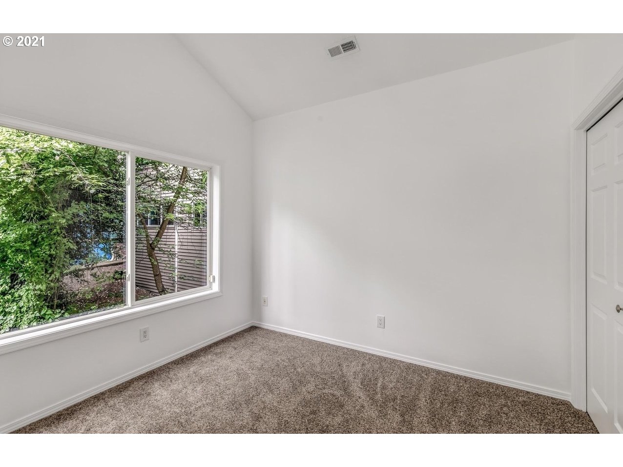 100 South Hamilton Street Portland, OR 97239 - Photo 18 of 23 Gallery Image 18