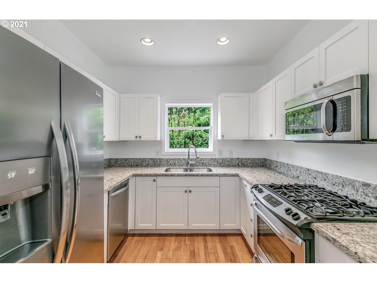 100 South Hamilton Street Portland, OR 97239 - Photo 3 of 23 Gallery Image 3