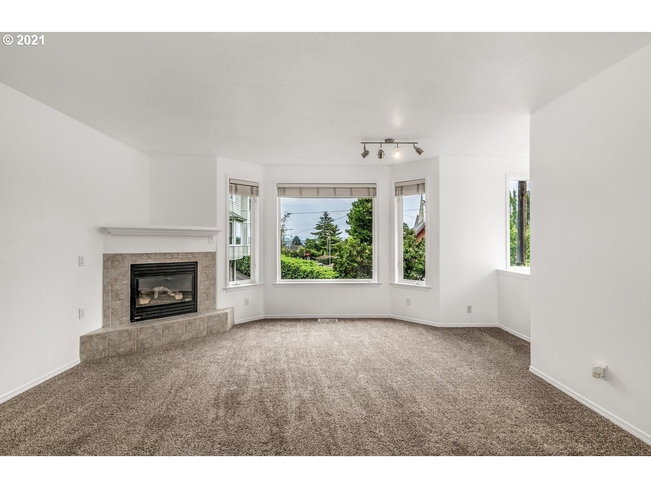 100 South Hamilton Street Portland, OR 97239 - Photo 6 of 23 Gallery Image 6