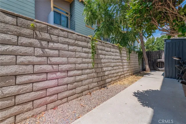 $850,000 | 819 West Duarte Road, Monrovia, CA 91016