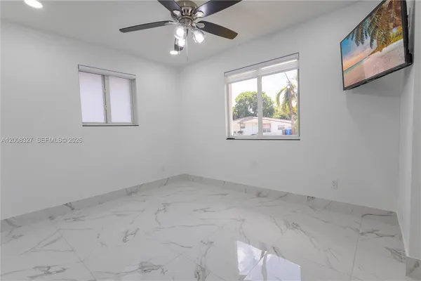 $2,500 | 3001 Southwest 35th Avenue, Unit FRONT, West Park, FL 33023