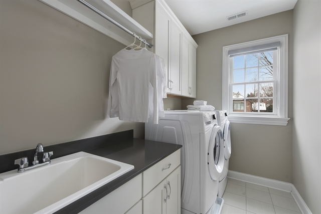 2727 Blackhawk Road Wilmette, IL 60091 - Photo 18 of 31