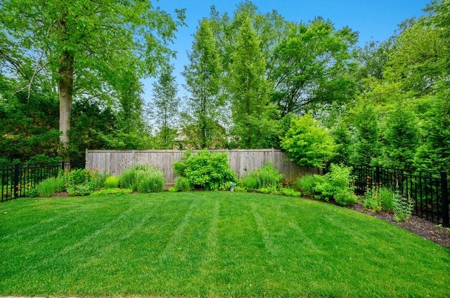 2727 Blackhawk Road Wilmette, IL 60091 - Photo 26 of 31