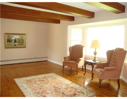 59229 Clover Road Mishawaka, IN 46544 - Photo 4 of 21 Gallery Image 4