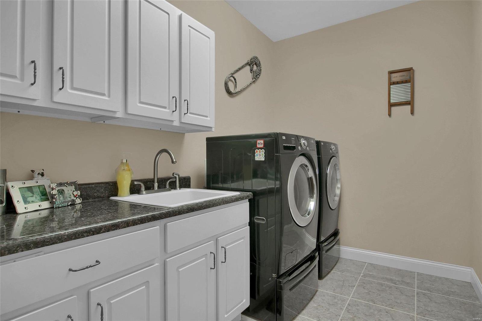 600 Gerries Way High Ridge, MO 63049 - Photo 15 of 47