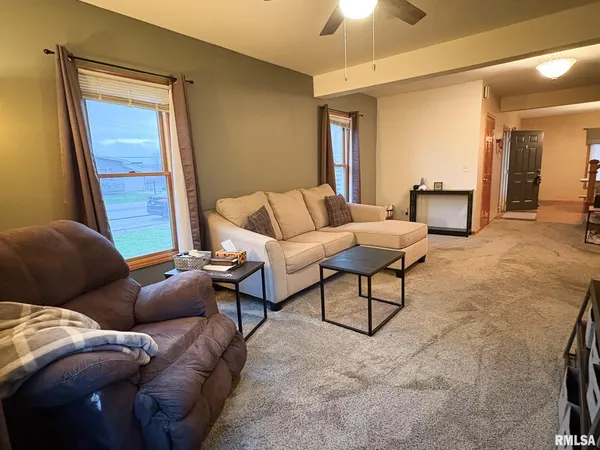 $254,900 | 122 Fisk Street, Goodfield, IL 61742