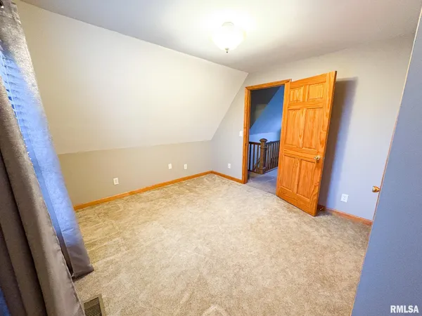 $254,900 | 122 Fisk Street, Goodfield, IL 61742